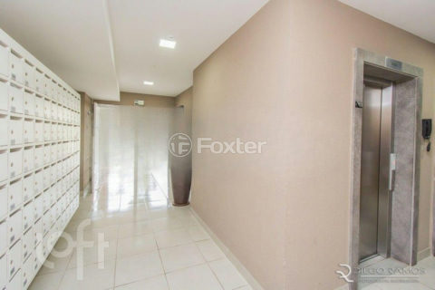 Image 11 - 648597