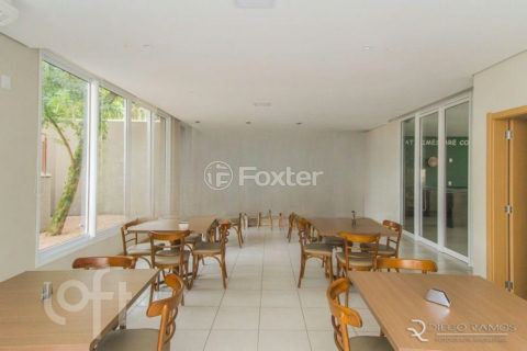 Image 20 - 648597