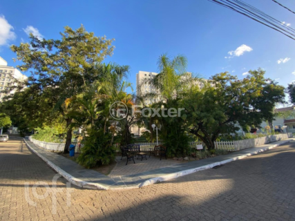 Image 21 - 648939