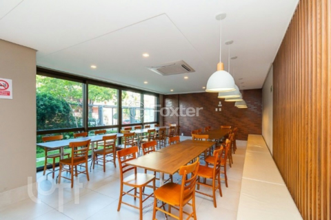Image 30 - 648962