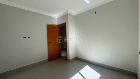 Image 35 - 649590