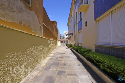 Image 34 - 651741