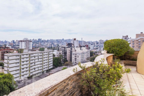 Image 21 - 651779