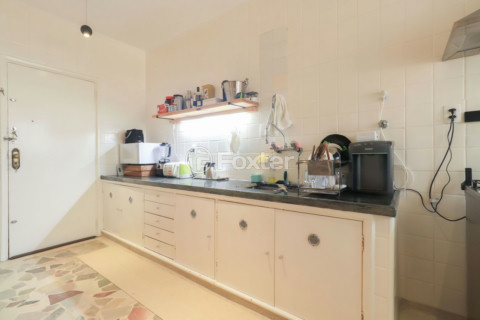 Image 8 - 652659