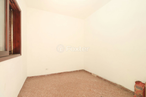 Image 32 - 654737