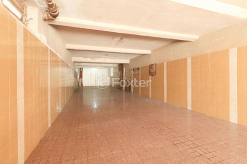 Image 42 - 654737