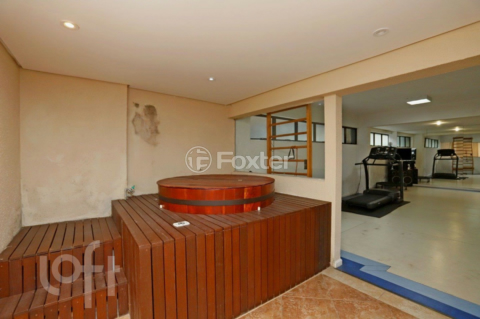 Image 21 - 656776