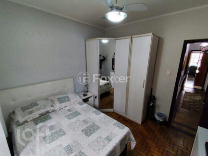 Image 4 - 656935