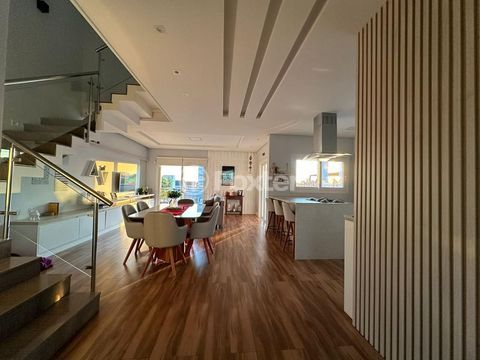 Image 4 - 656993