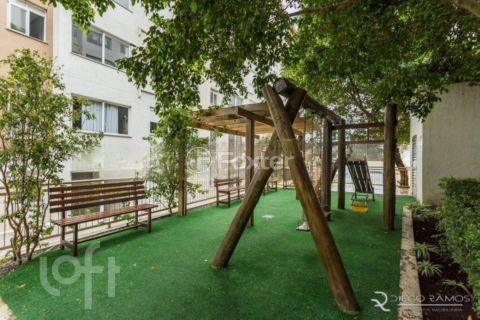 Image 30 - 657157