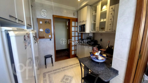 Image 43 - 657529