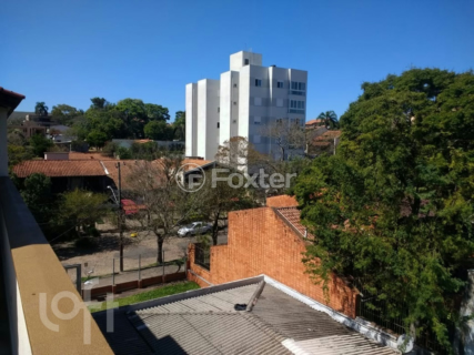 Image 30 - 657558