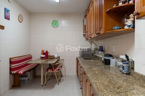 Image 35 - 657696