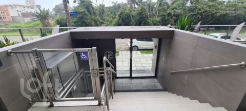 Image 9 - 661626
