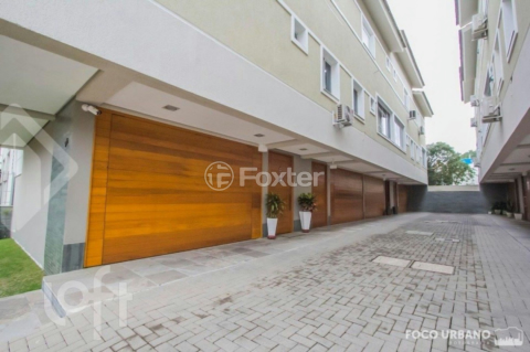 Image 34 - 662858