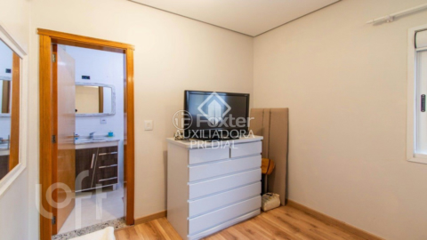 Image 14 - 662858