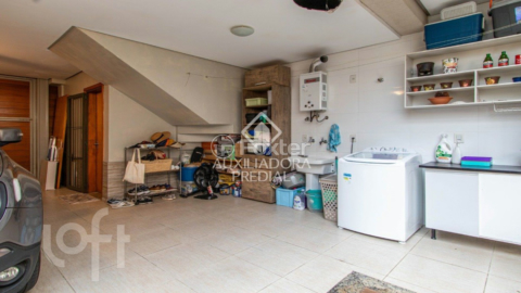 Image 31 - 662858