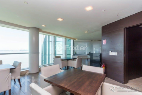 Image 40 - 665700