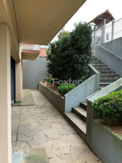 Image 17 - 678578