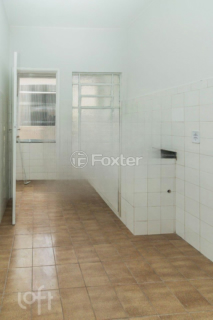 Image 10 - 678845