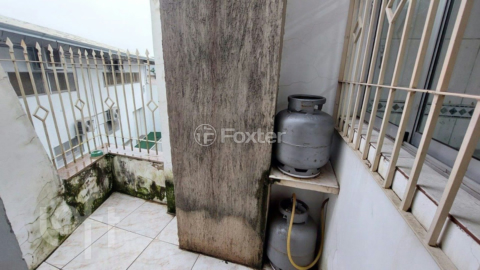 Image 7 - 679385