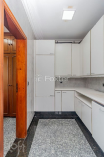 Image 61 - 679817