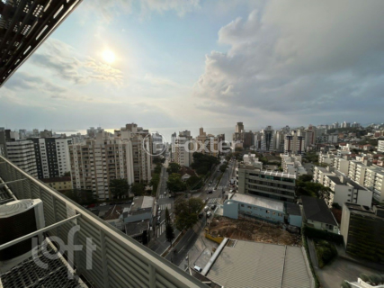 Image 8 - 681403