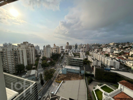 Image 3 - 681403