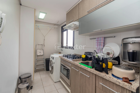 Image 17 - 682569