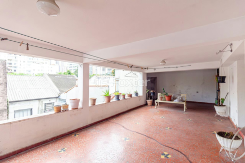 Image 33 - 689690