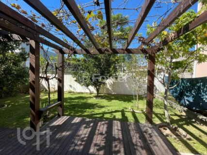Image 38 - 695365