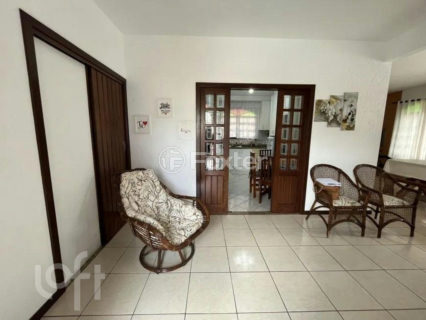 Image 22 - 695537