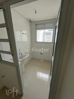 Image 21 - 696830