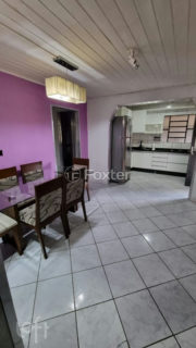 Image 3 - 696947