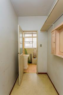Image 30 - 6989