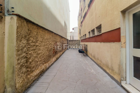Image 7 - 699229