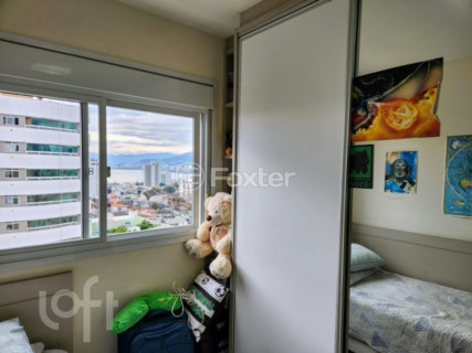 Image 14 - 699501