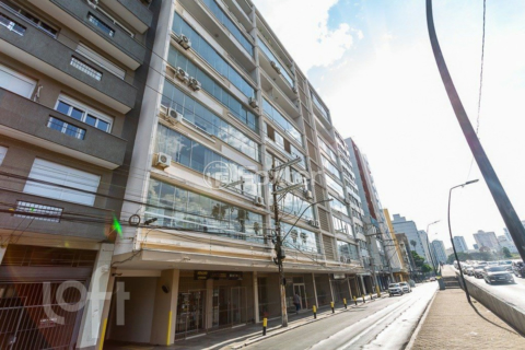 Image 35 - 699670