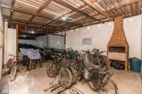 Image 31 - 699670