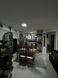 Image 6 - 700481