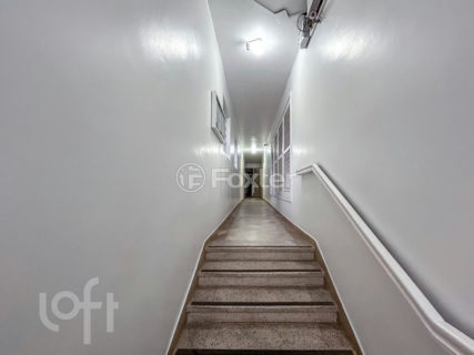 Image 22 - 700718