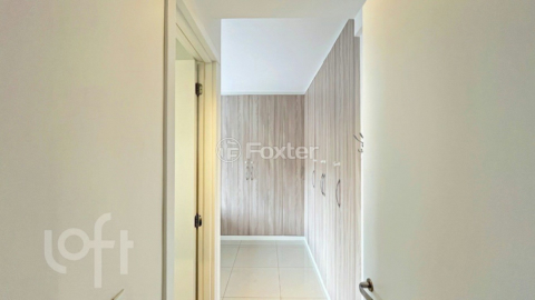 Image 9 - 701782