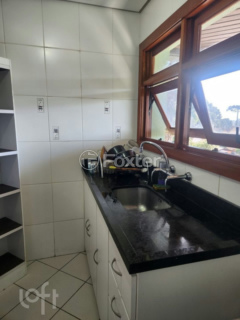 Image 10 - 702433
