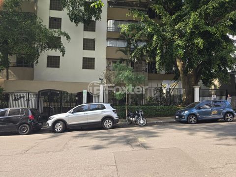 Image 7 - 702467