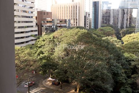 Image 42 - 702852
