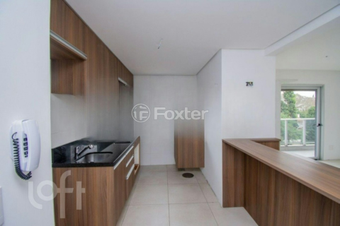 Image 3 - 702949