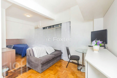 Image 3 - 703818