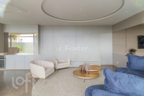 Image 34 - 704023