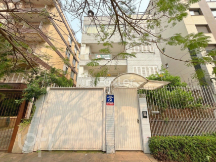 Image 22 - 704050