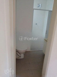 Image 6 - 704617